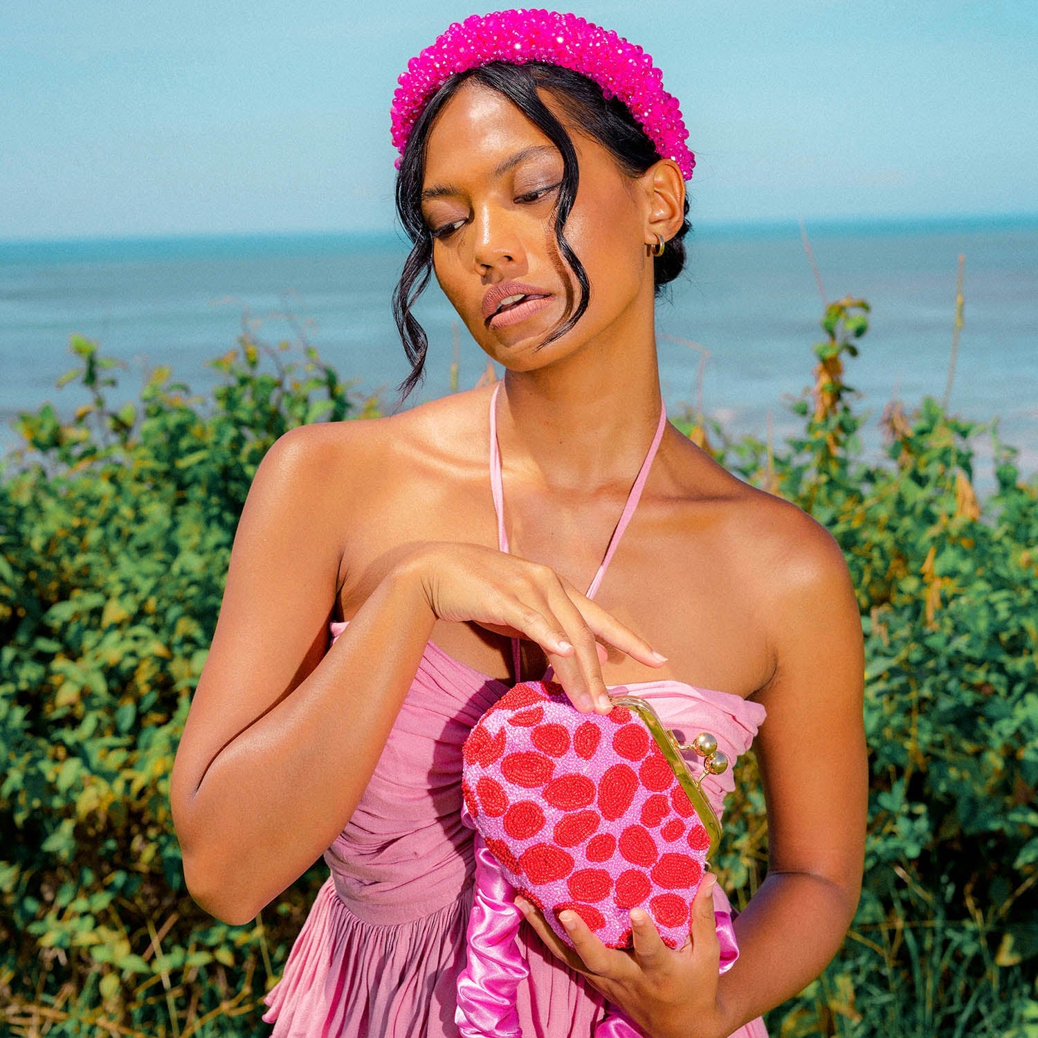 The Arnoldi Daisy Hand-beaded Clutch In Pink & Red BrunnaCo