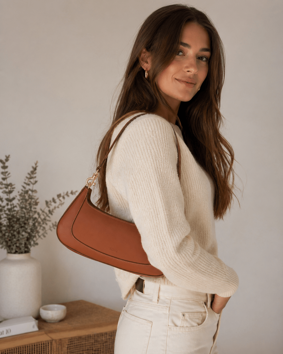 EAST WEST — Brown Leather Baguette Shoulder Bag - Diazza