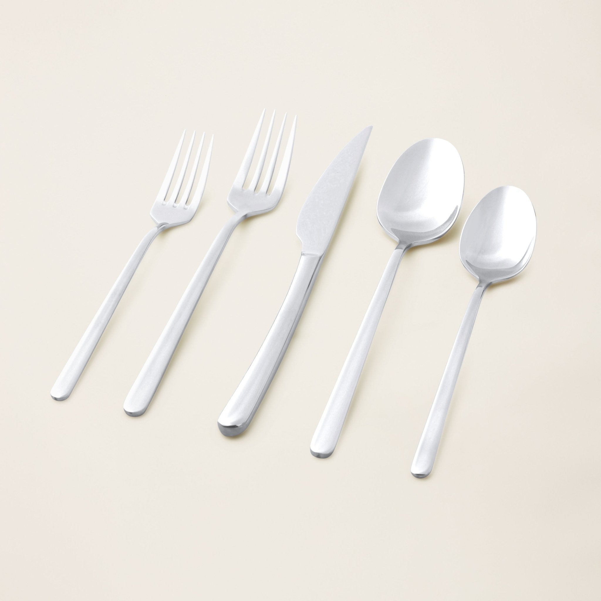 Emilia Mirror 20 - Piece Flatware Set - Diazza