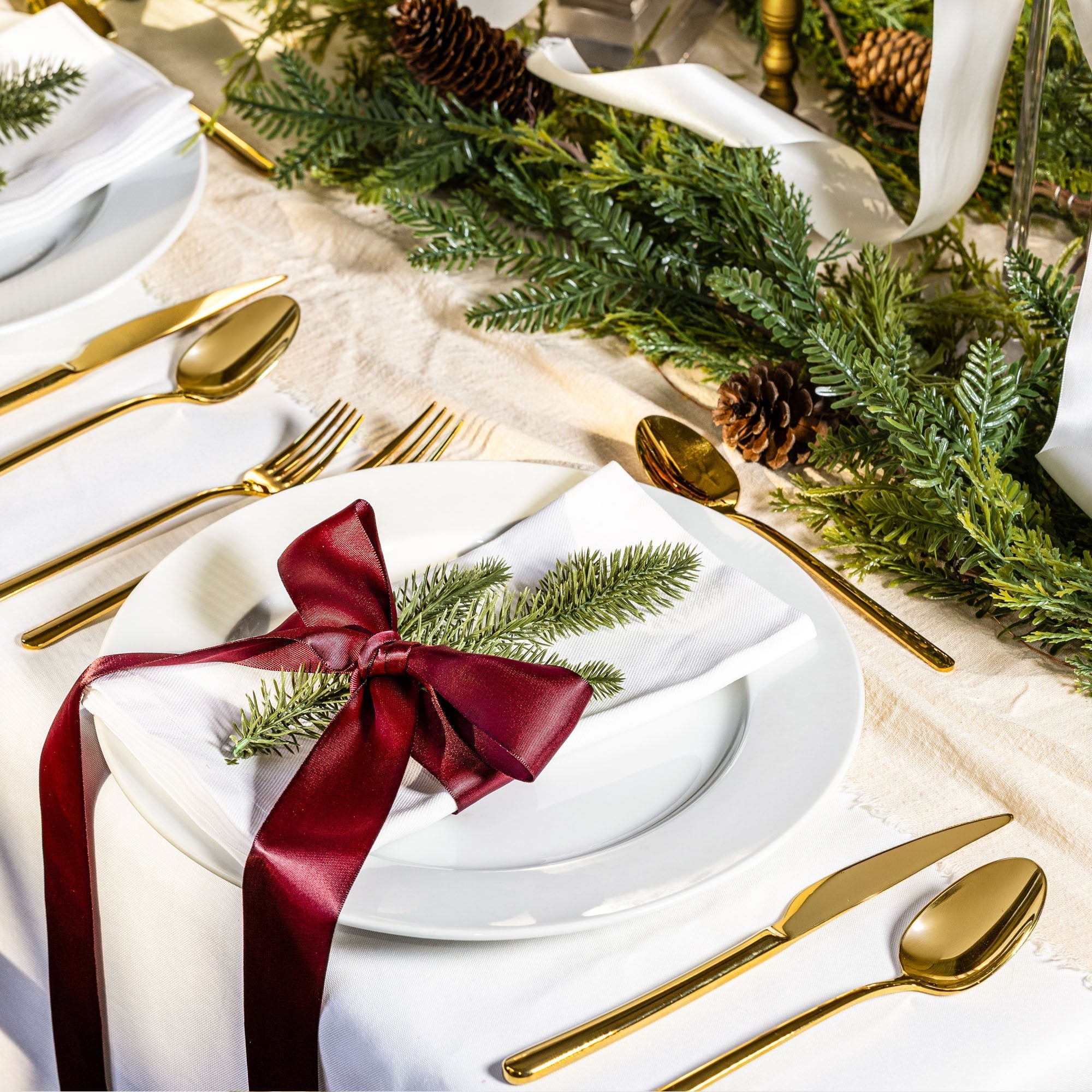 Emilia Mirror 20 - Piece Flatware Set - Diazza
