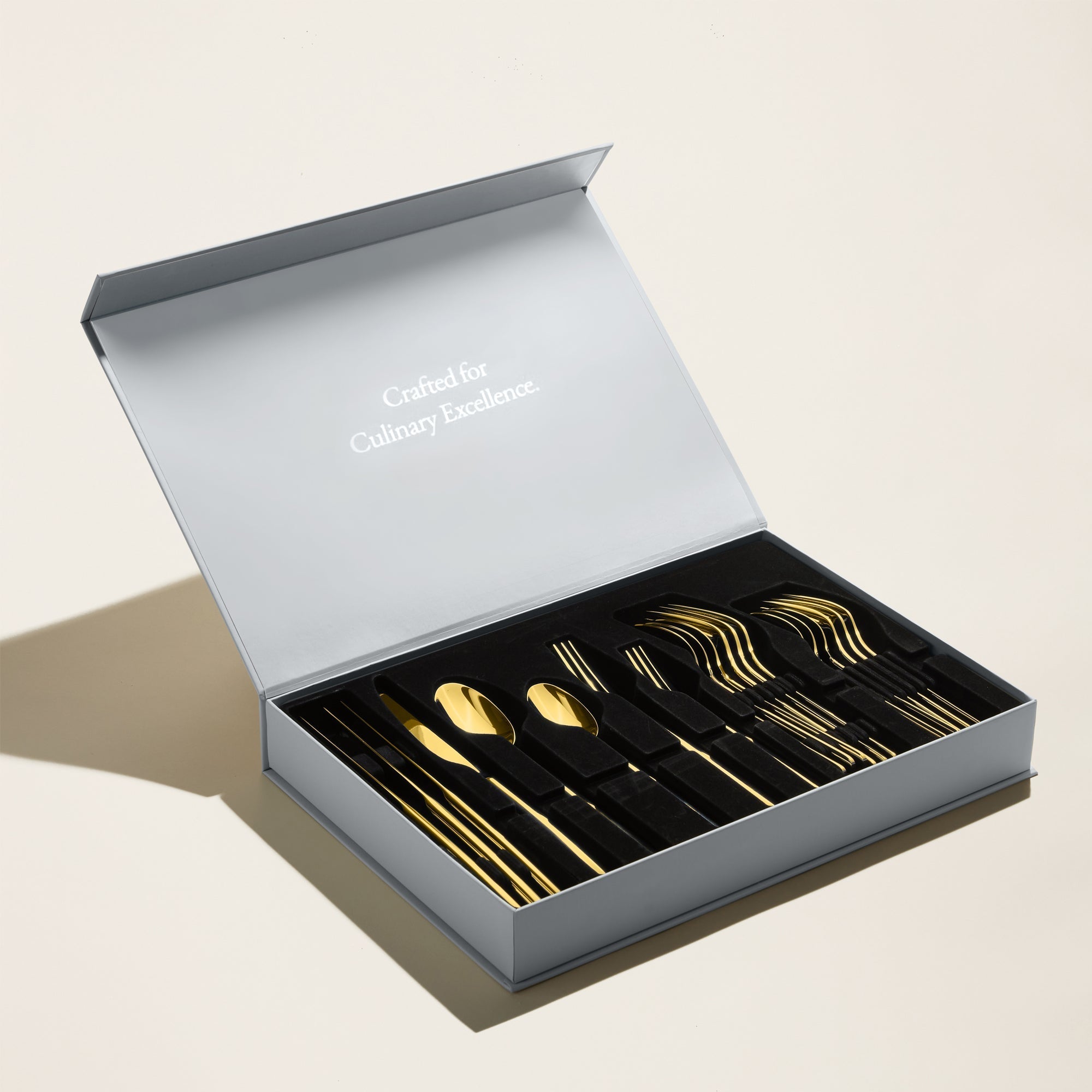 Emilia Mirror 20 - Piece Flatware Set - Diazza