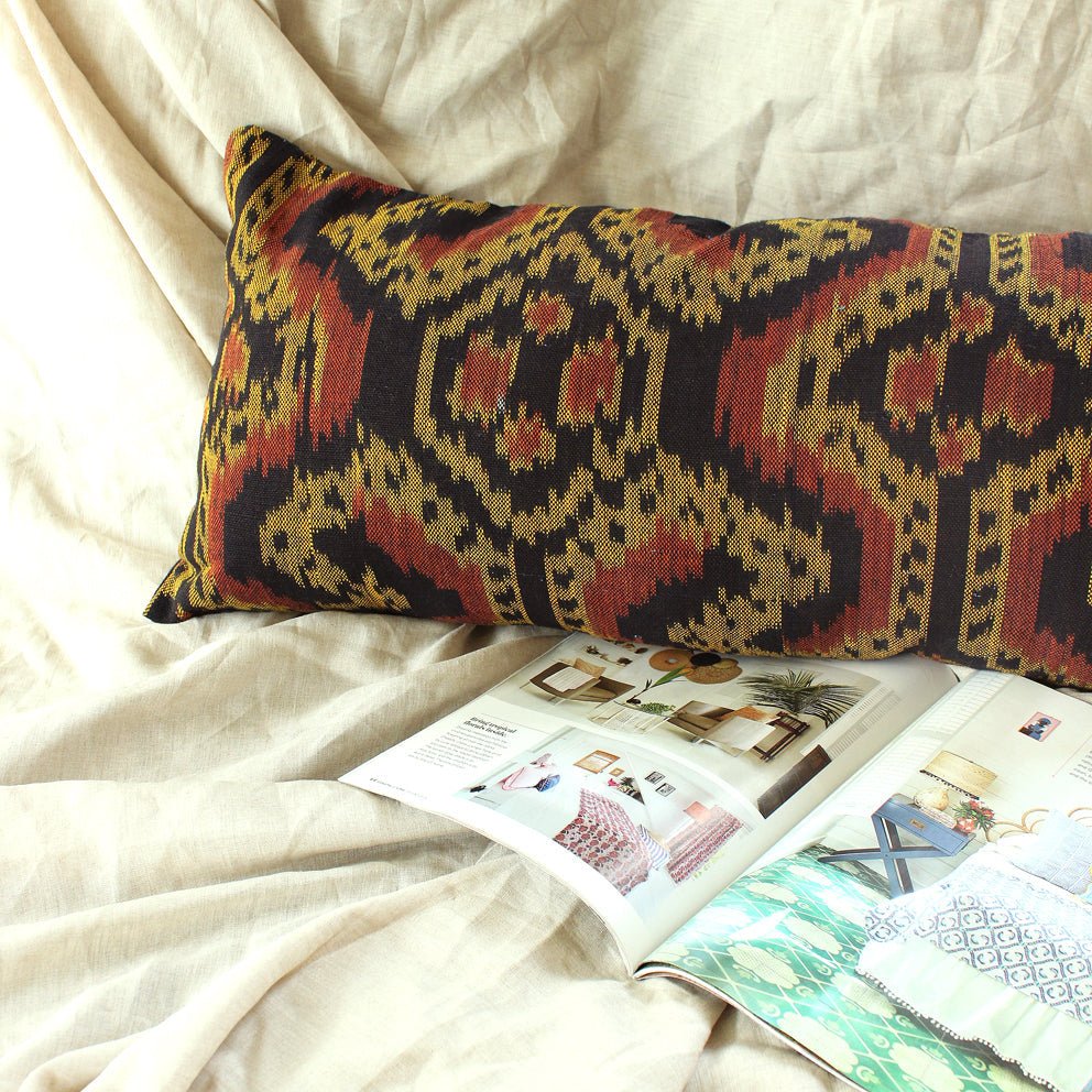 Handwoven Decorative Lumbar Pillow "Java Tribe" - Diazza