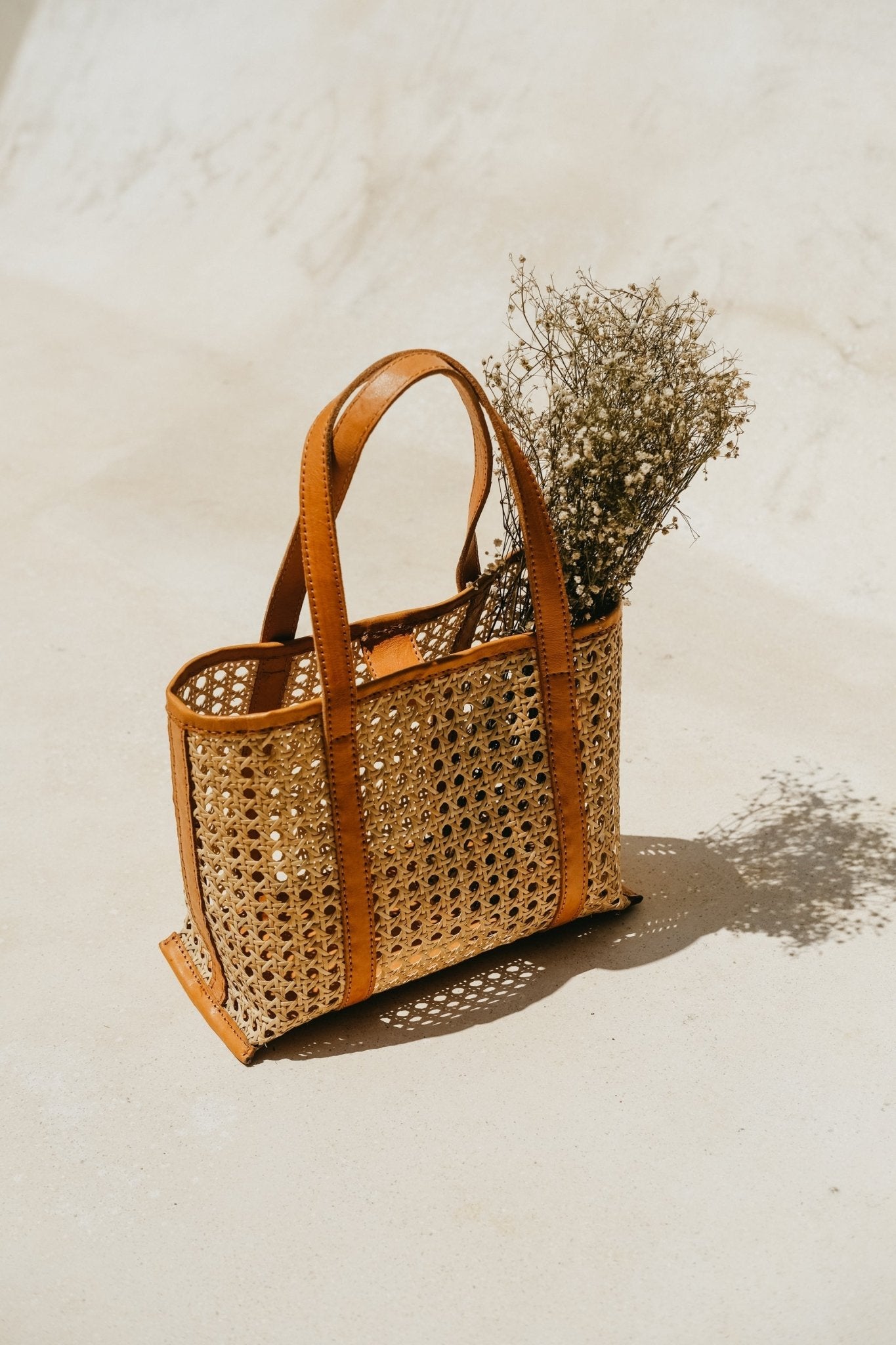 MAGNOLIA — Bali Handmade Cane Rattan & Leather Tote Bag - Diazza