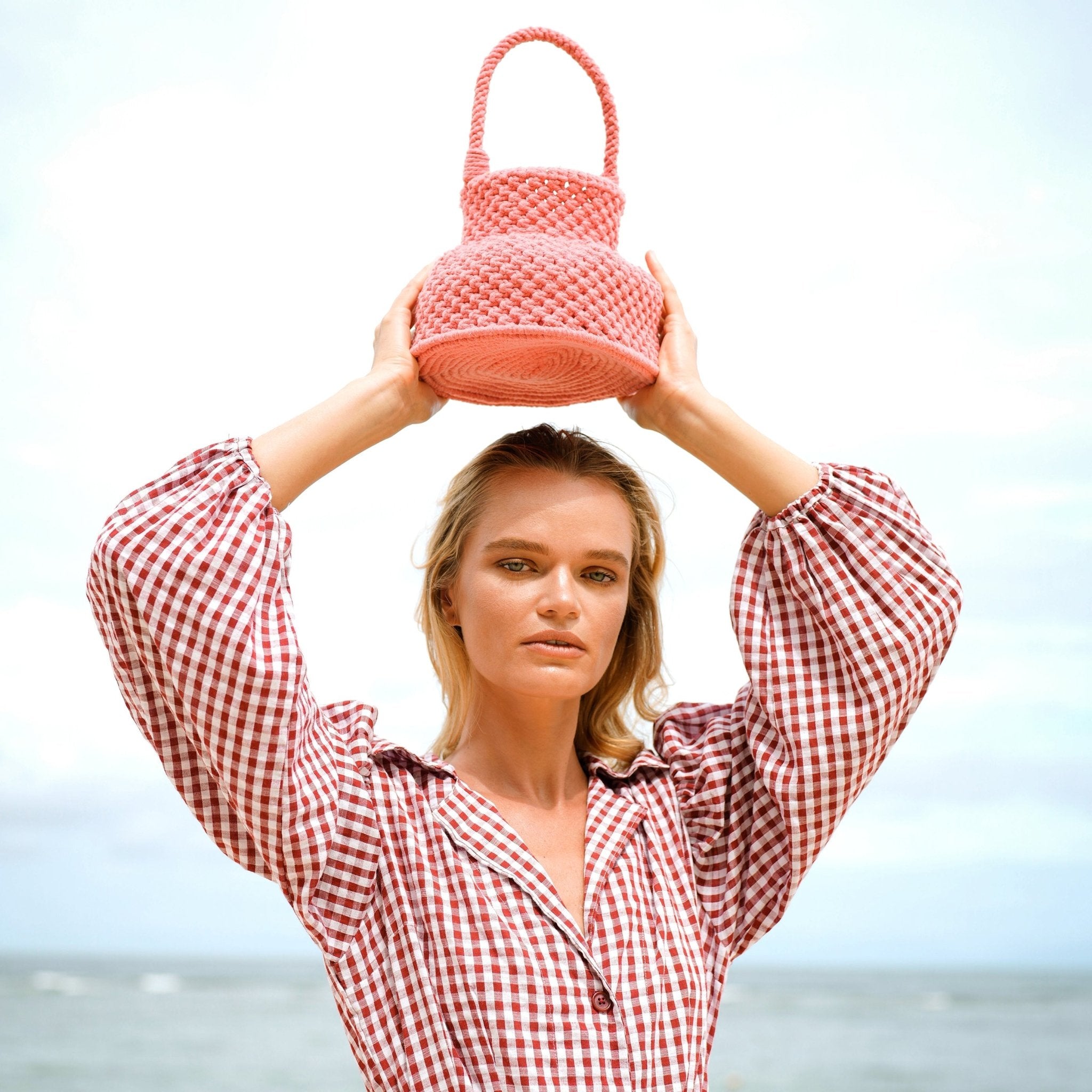 PETITE NAGA Macrame Bucket Bag, in Candy Pink - Diazza