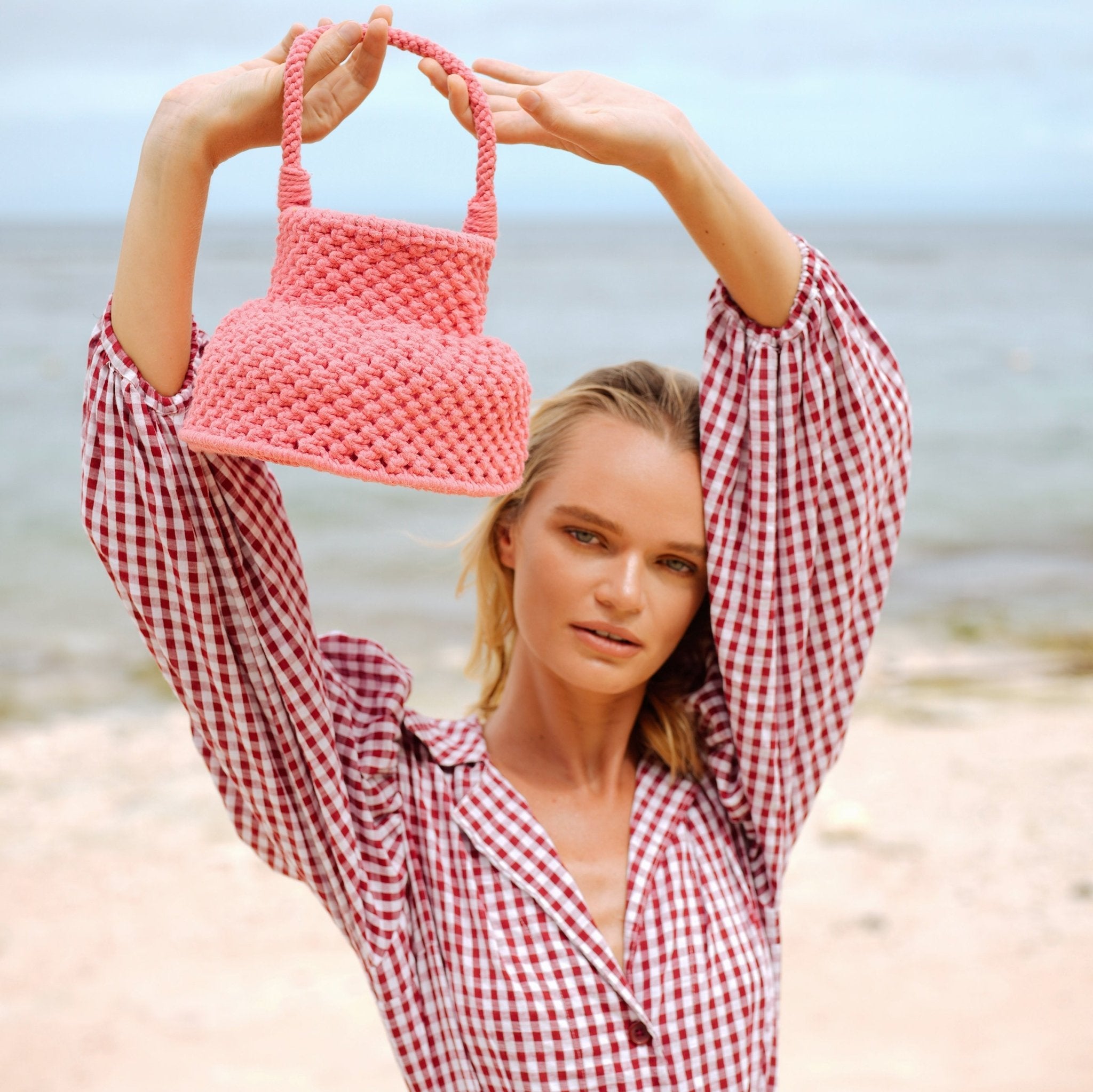 PETITE NAGA Macrame Bucket Bag, in Candy Pink - Diazza