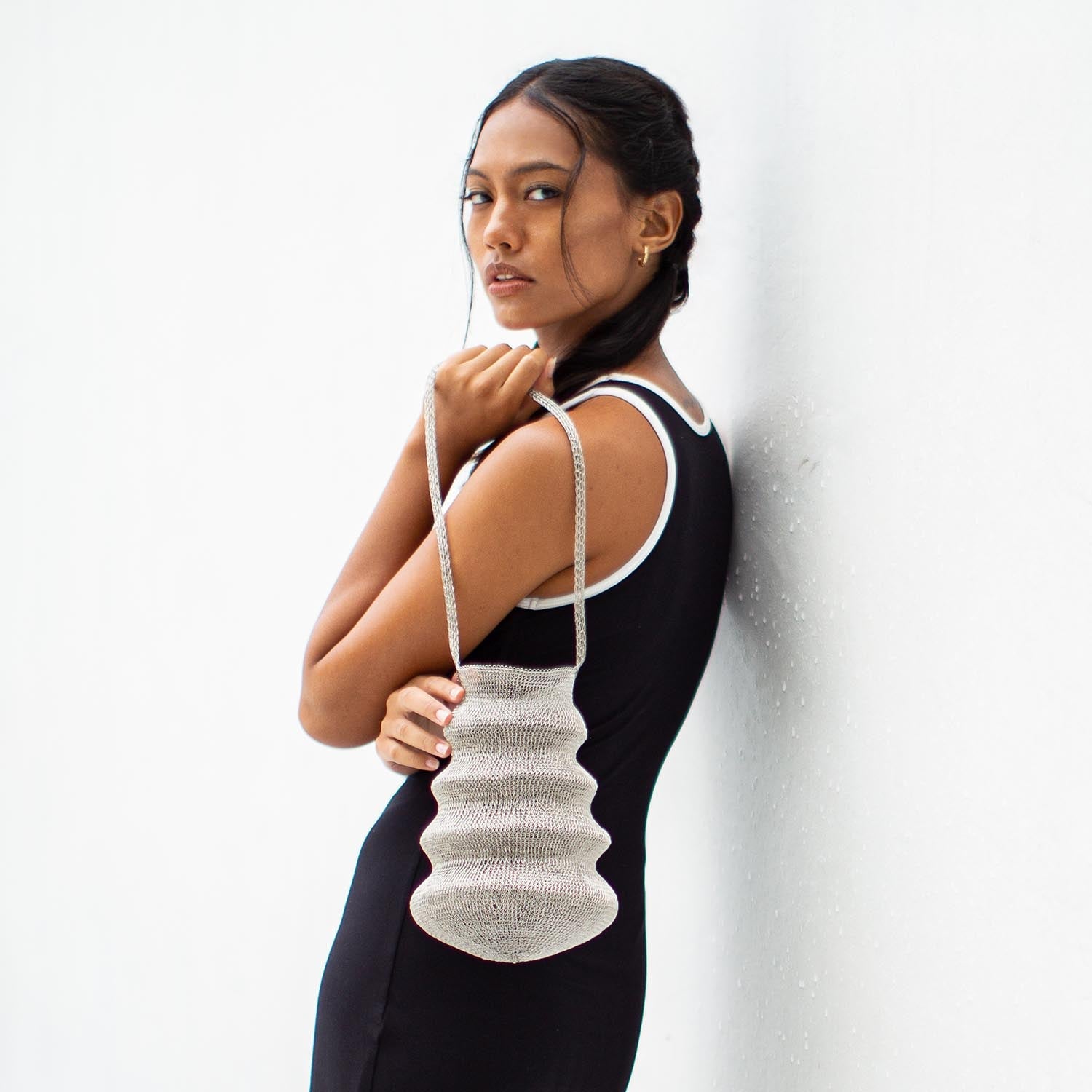 SHELL Handwoven Wire Bag In Silver - Diazza