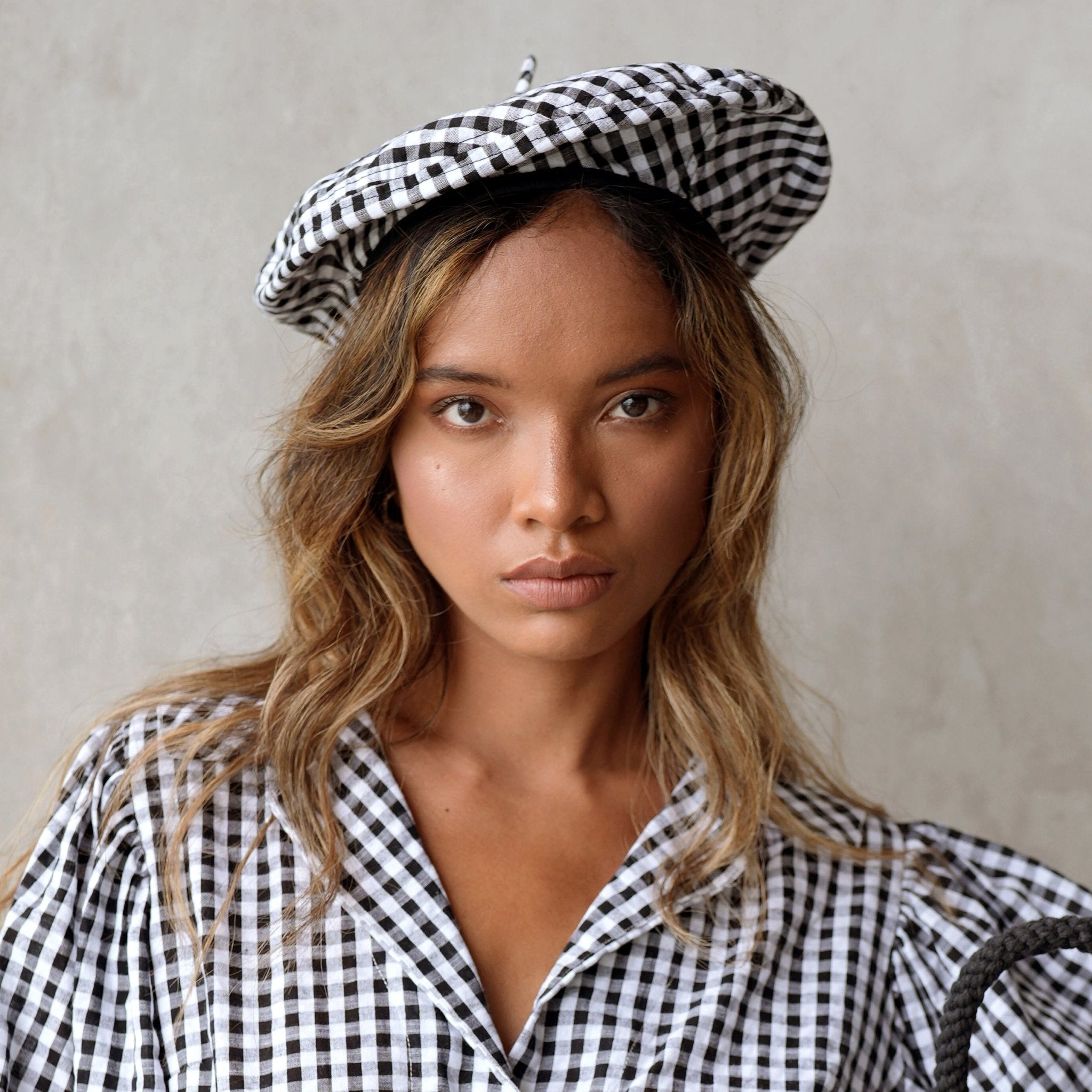 SIMONE Gingham Beret Hat In Black - Diazza