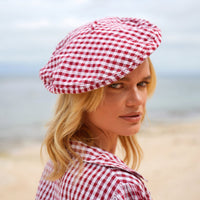 SIMONE Gingham Beret Hat In Red - Diazza