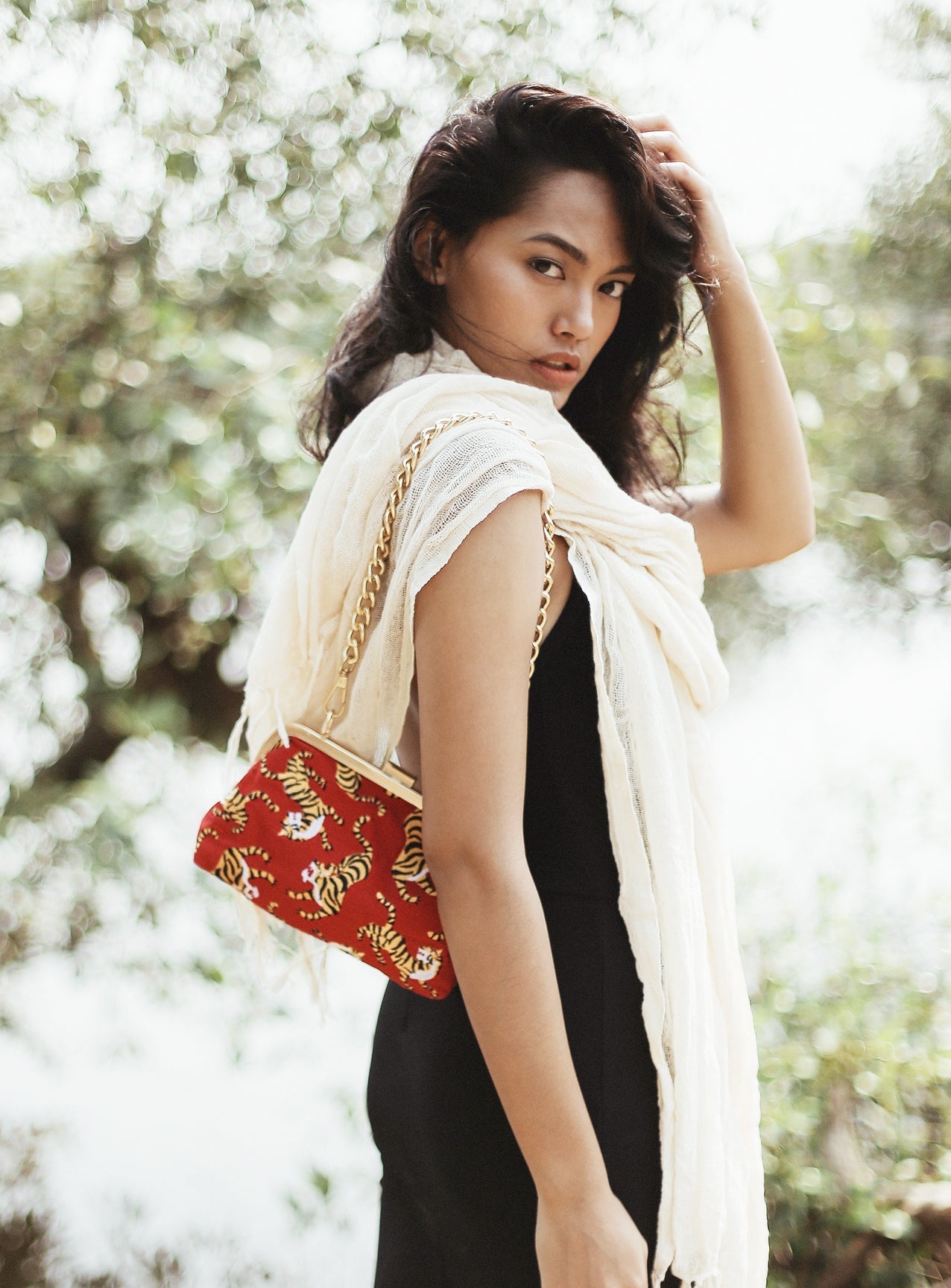 SUMATRAN TIGER Clutch in Red - Diazza