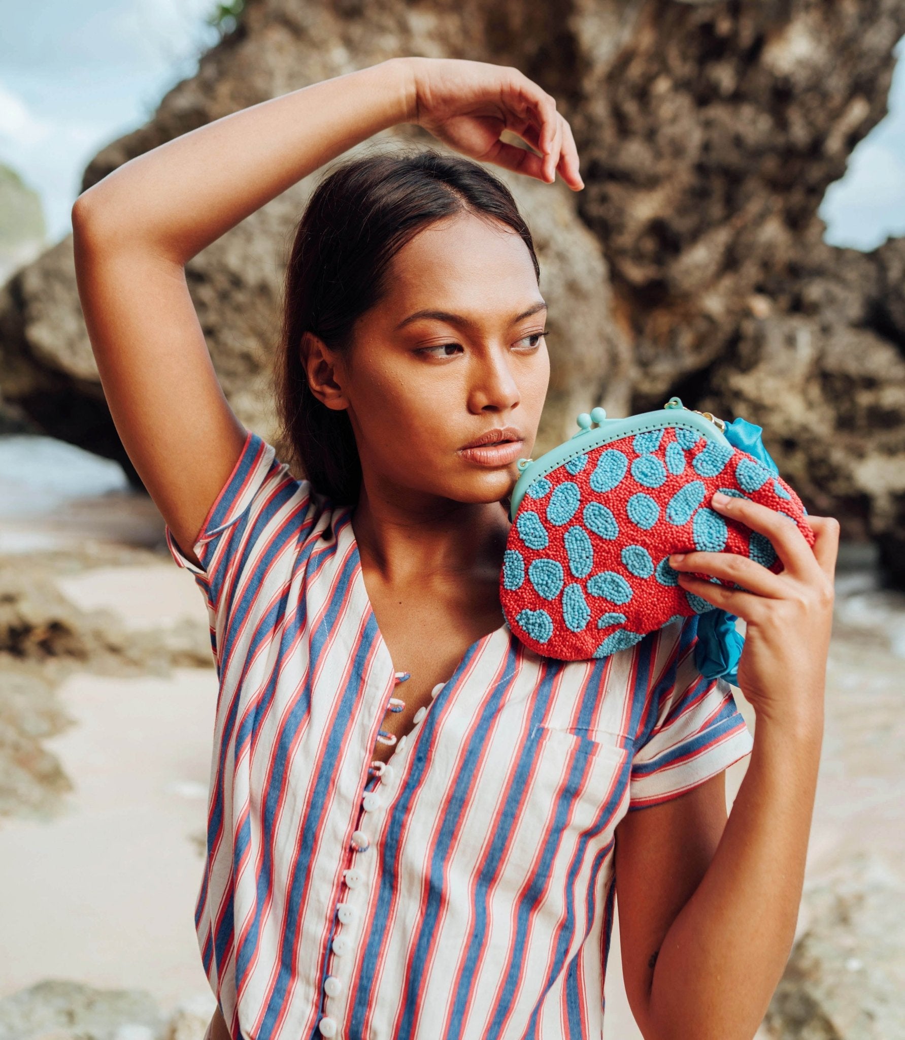 The Arnoldi Ariela Bag In Red & Turquoise Blue - Diazza