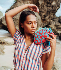 The Arnoldi Ariela Bag In Red & Turquoise Blue - Diazza