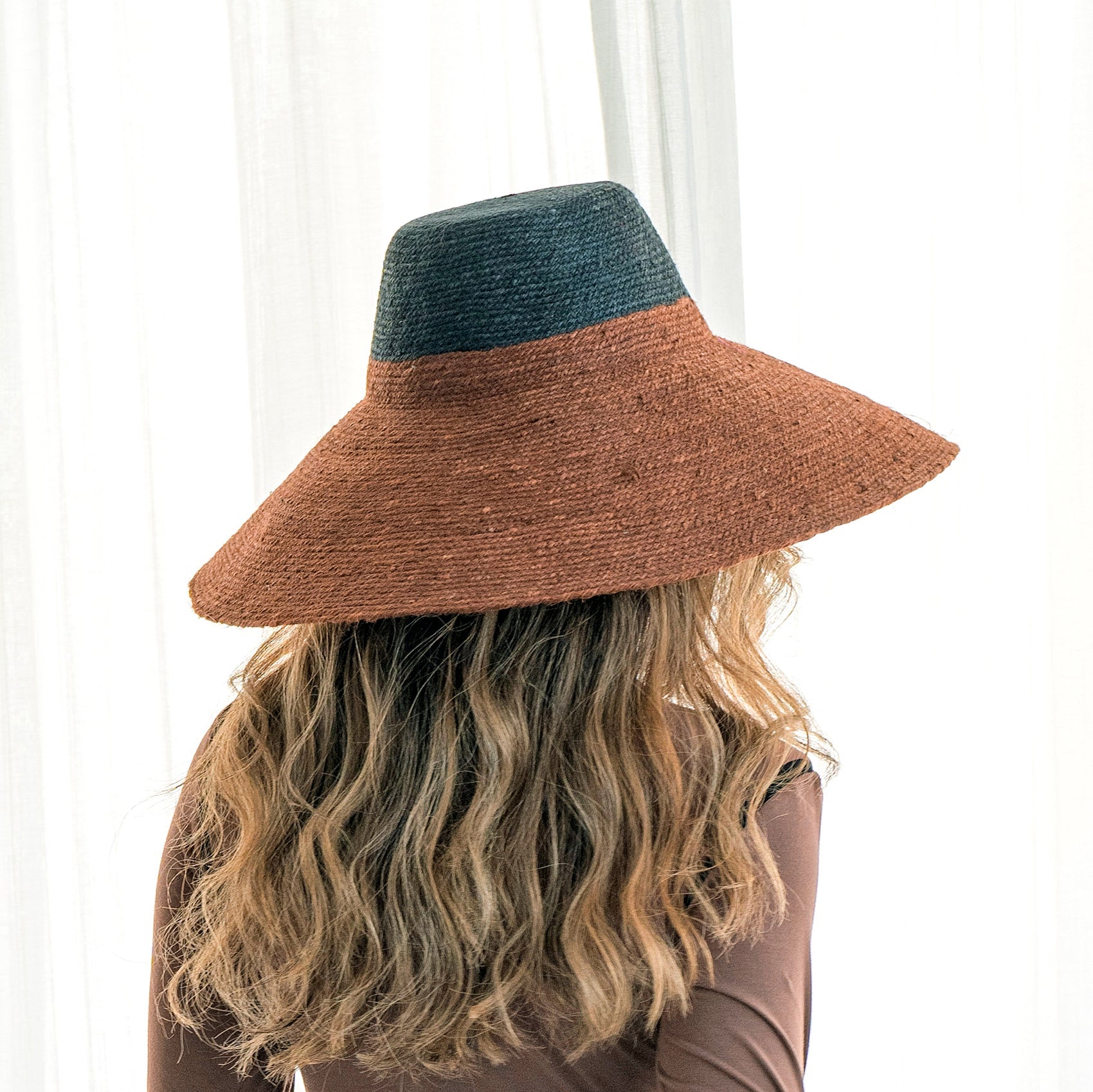 The Riri Duo Jute Straw Hat in Burnt Sienna & Black - Diazza
