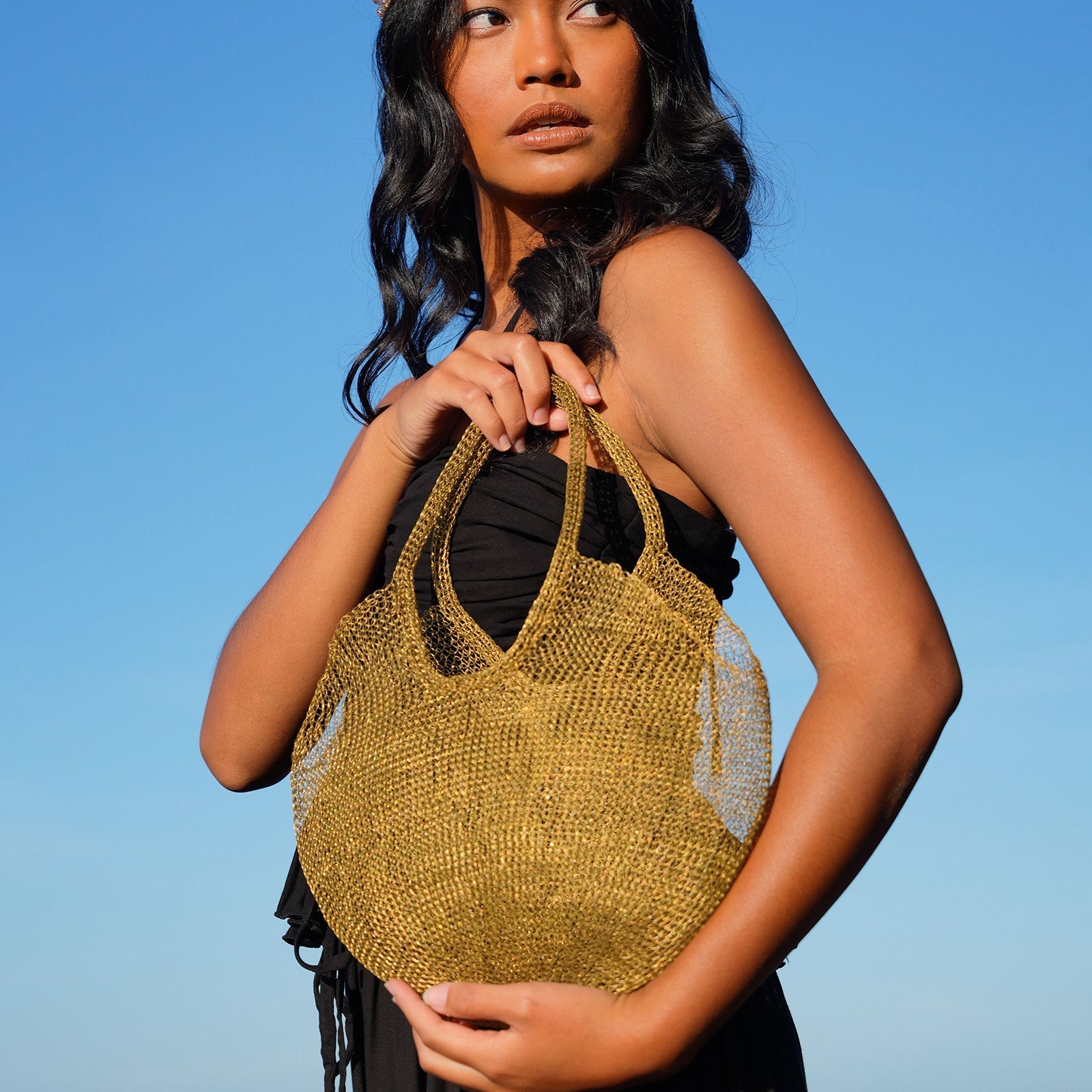 The Sol Mesh Wire Tote Bag in Dark Gold - Diazza