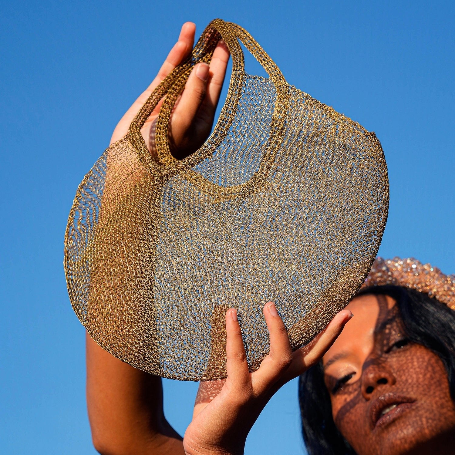 The Sol Mesh Wire Tote Bag in Dark Gold - Diazza