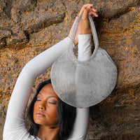 The Sol Mesh Wire Tote Bag in Silver - Diazza