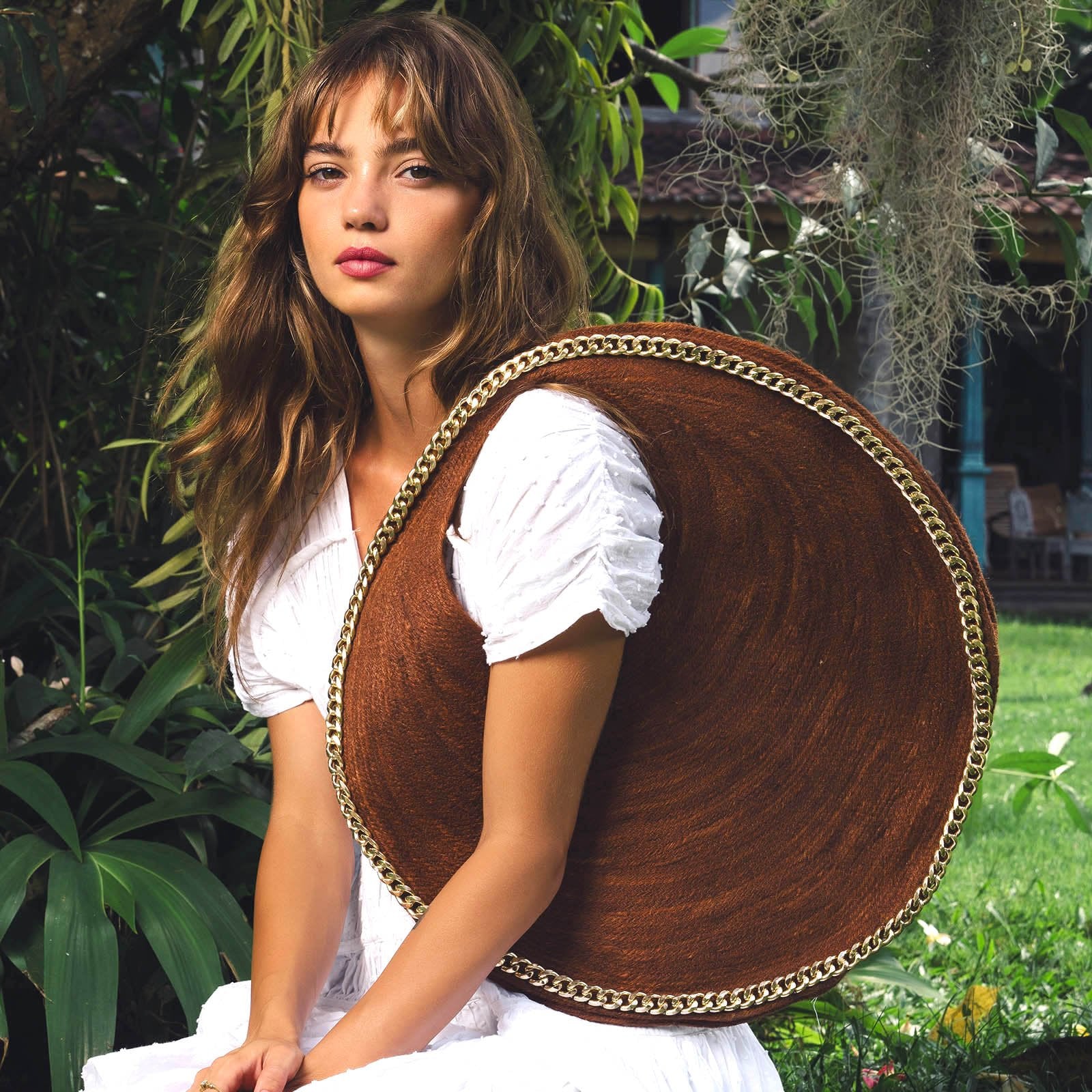 The Solo Espresso Jute Bag With Gold Chain - Diazza