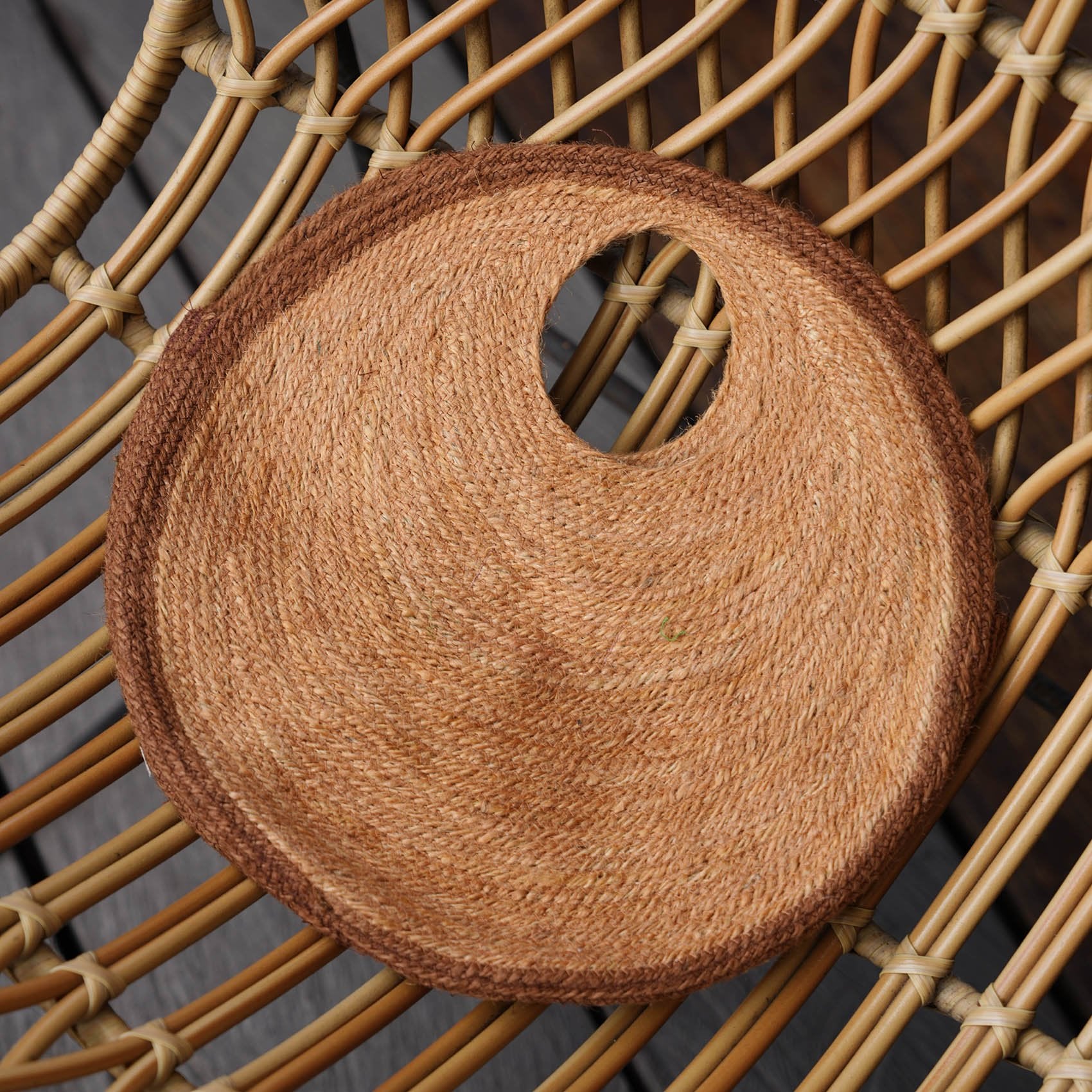 The Solo Walnut Jute Bag In Brown - Diazza