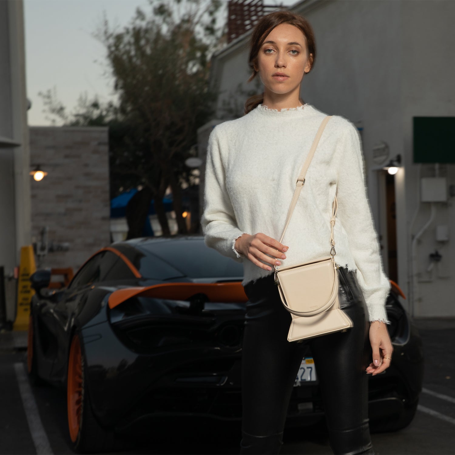 Women's Off White Leather Bucket Bag - SUSU Amber Geometric Crossbody Purse with Gold Hardware SUSU