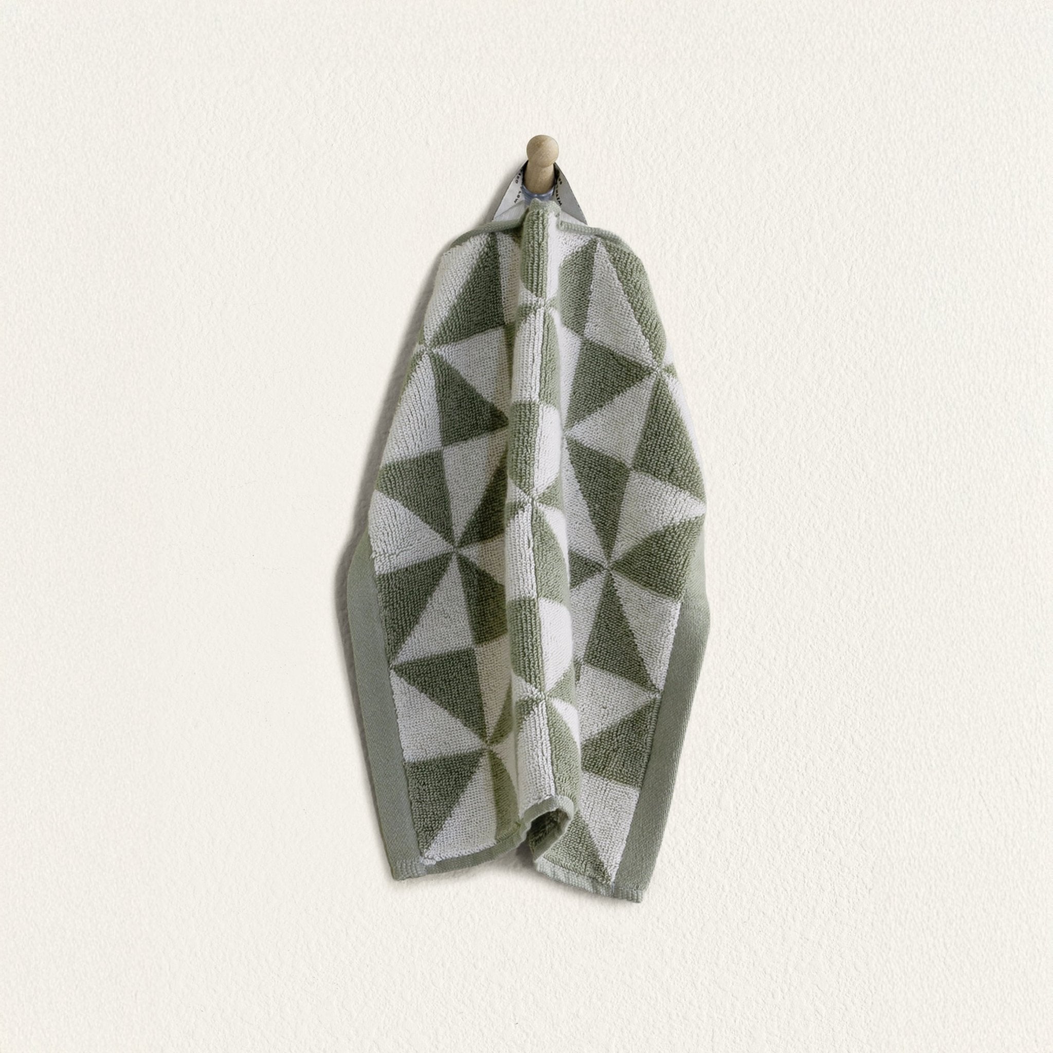 Umbra Beach Towel - Diazza