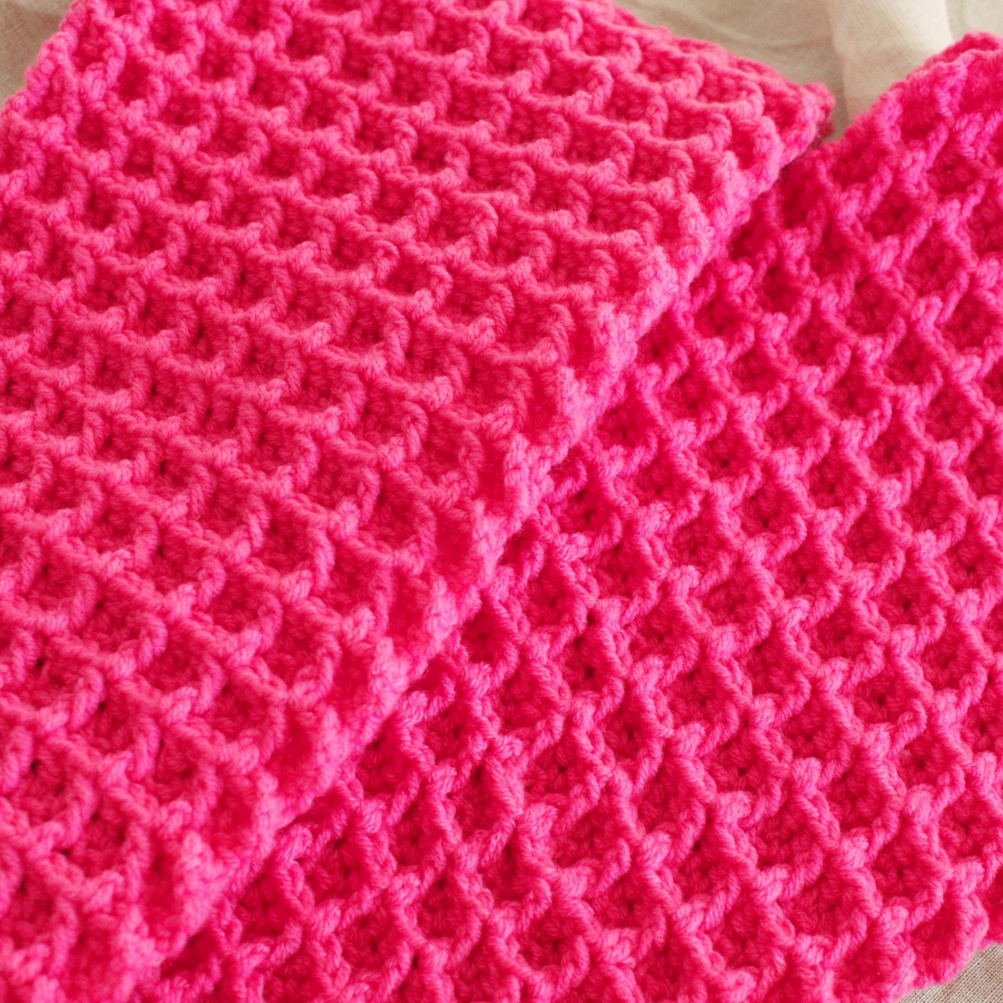 WAFFLE Crochet Scarf in Candy Pink - Diazza