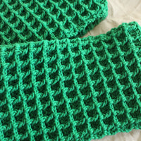 WAFFLE Crochet Scarf in Green - Diazza