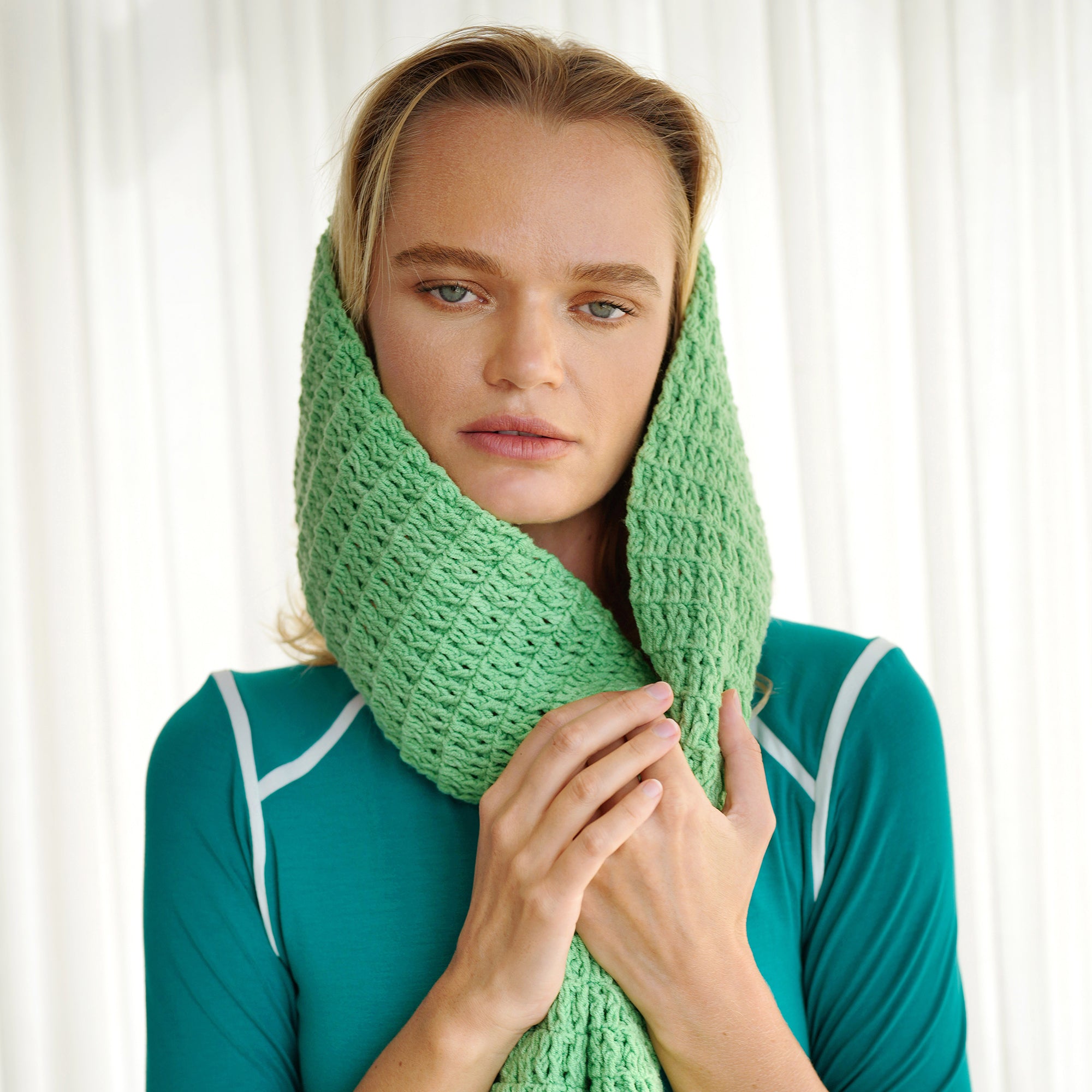 WAFFLE Crochet Scarf in Sage Green - Diazza