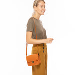 Women's Light Brown Leather Crossbody Bag - SUSU Nanah Vintage Camera Style Purse - Diazza